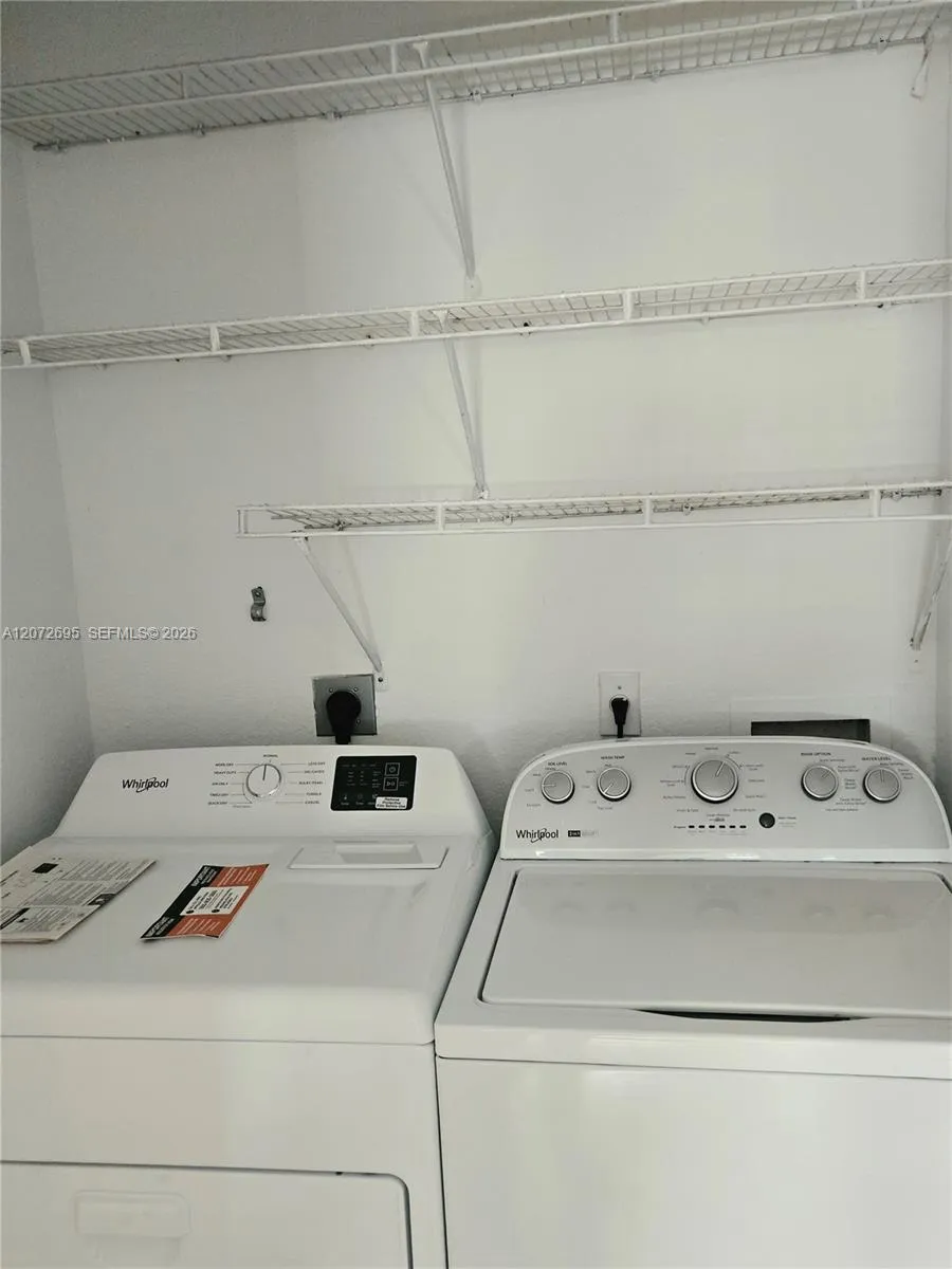 6900 NW 179th St #204-1 Hialeah, FL 33015