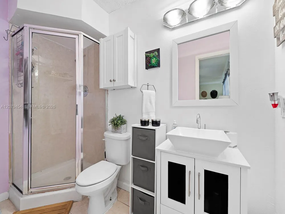 5009 SW 104th Ave Cooper City, FL 33328