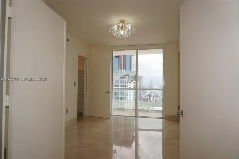 50 Biscayne Blvd #5202 Miami, FL 33132