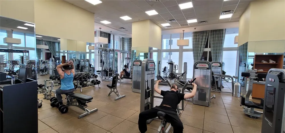 50 Biscayne Blvd #5202 Miami, FL 33132