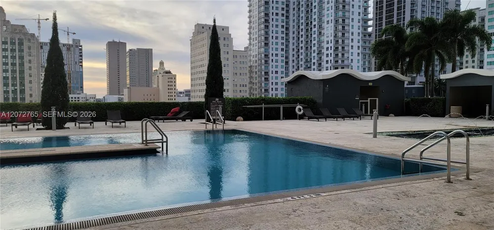 50 Biscayne Blvd #5202 Miami, FL 33132
