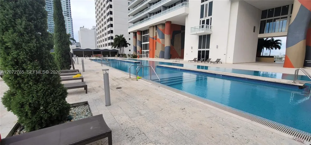 50 Biscayne Blvd #5202 Miami, FL 33132