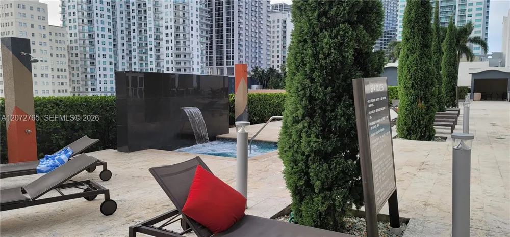 50 Biscayne Blvd #5202 Miami, FL 33132