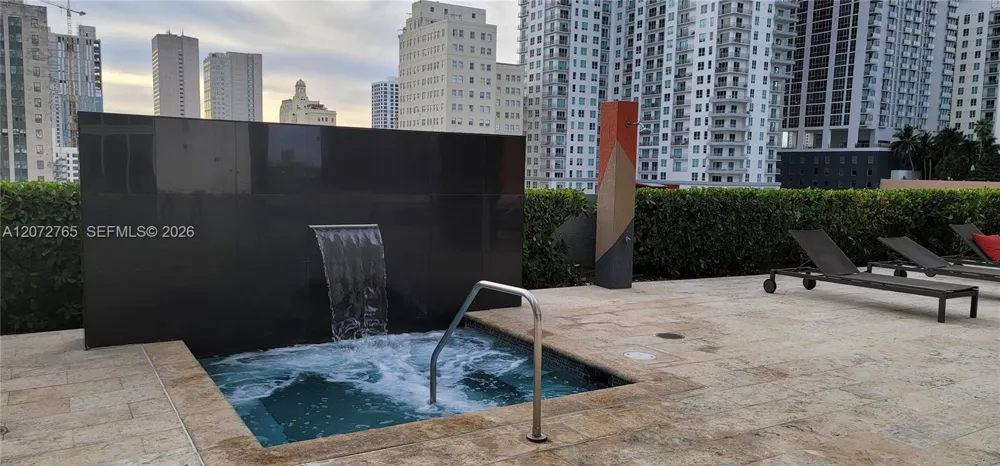 50 Biscayne Blvd #5202 Miami, FL 33132