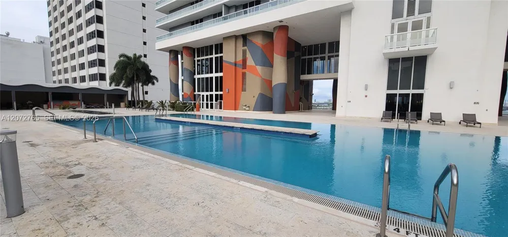 50 Biscayne Blvd #5202 Miami, FL 33132