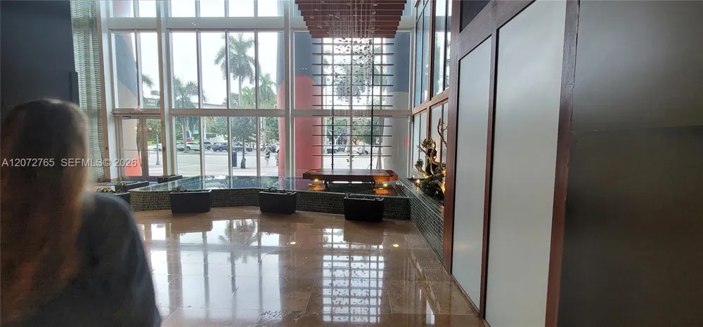 50 Biscayne Blvd #5202 Miami, FL 33132
