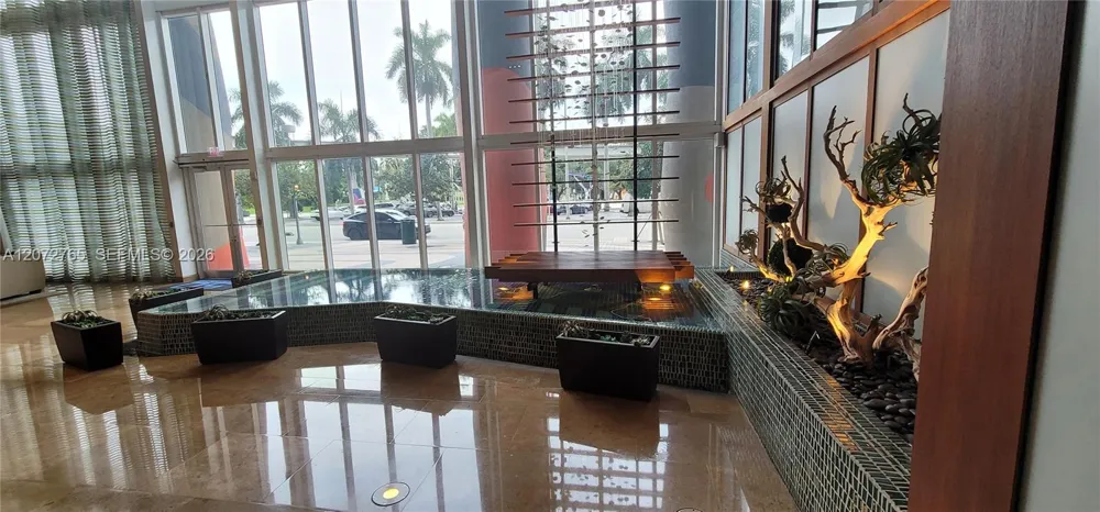 50 Biscayne Blvd #5202 Miami, FL 33132