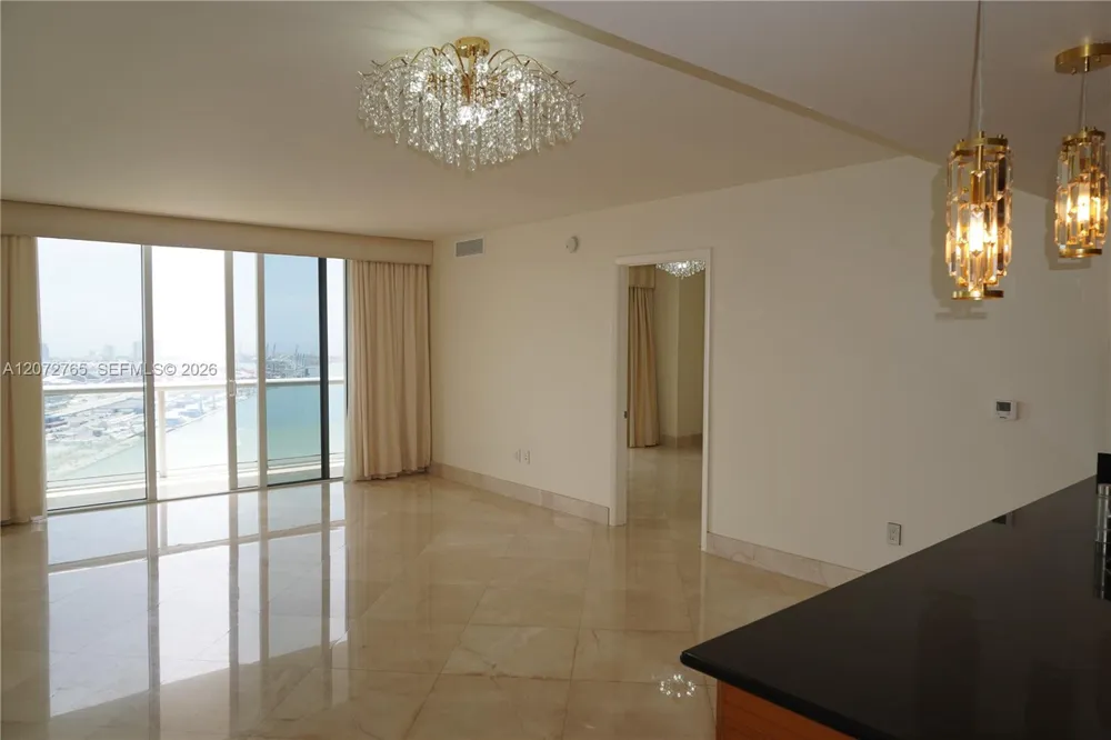 50 Biscayne Blvd #5202 Miami, FL 33132