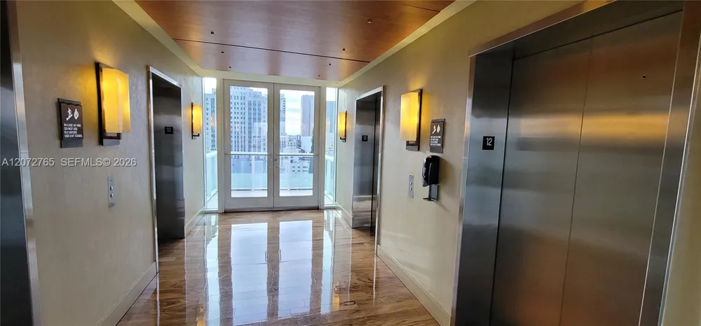 50 Biscayne Blvd #5202 Miami, FL 33132