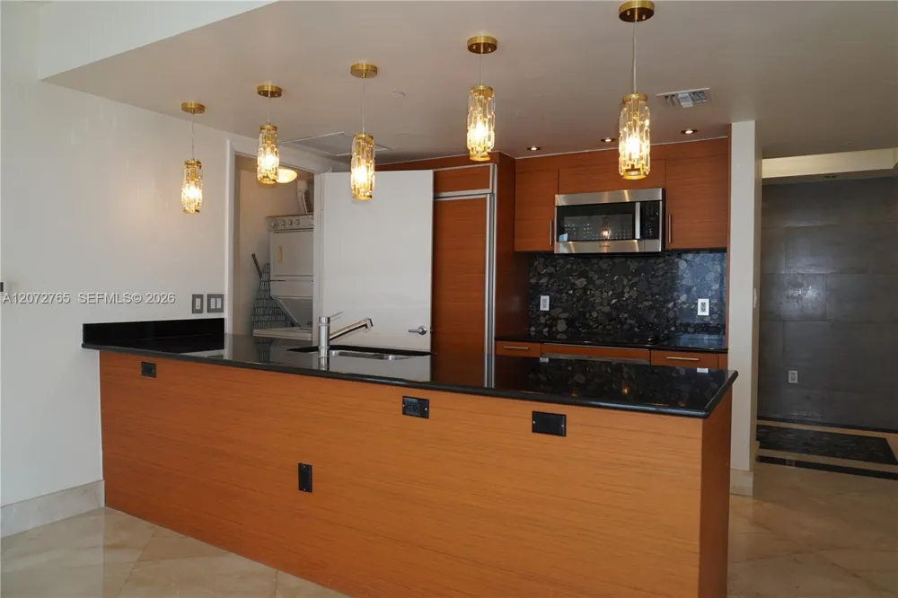 50 Biscayne Blvd #5202 Miami, FL 33132