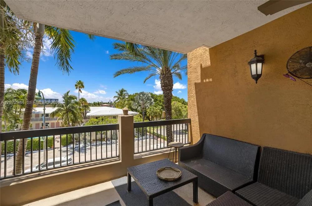 4445 El Mar Dr #2303 Lauderdale By The Sea, FL 33308