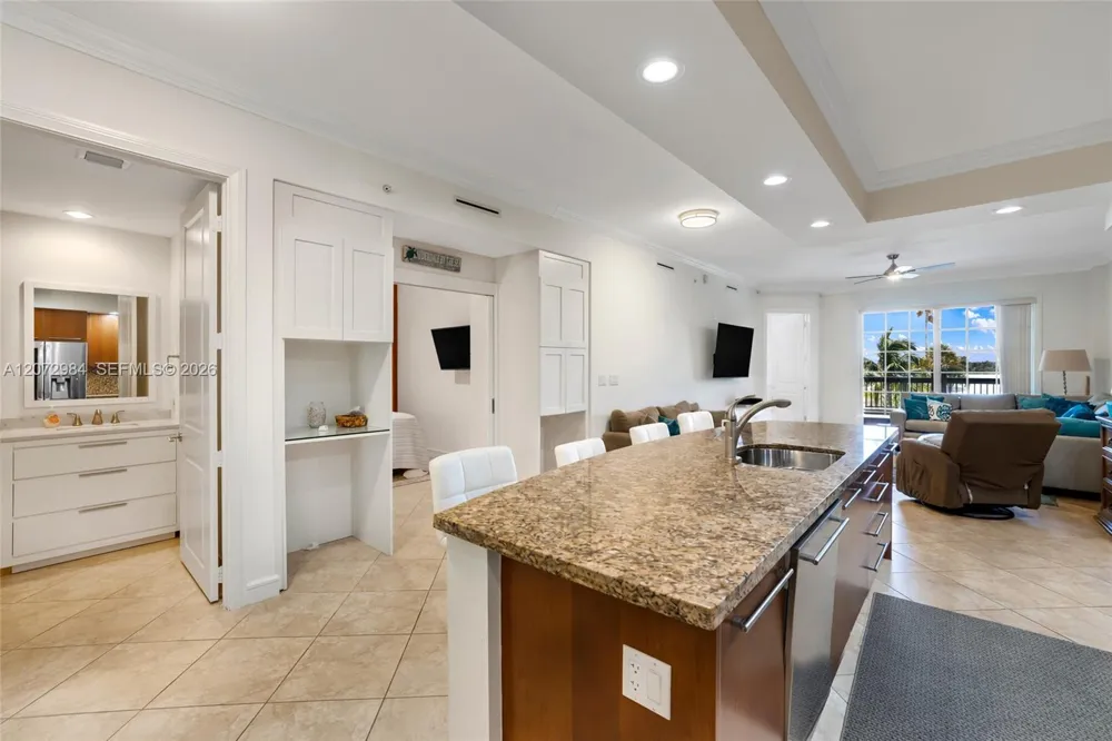 4445 El Mar Dr #2303 Lauderdale By The Sea, FL 33308