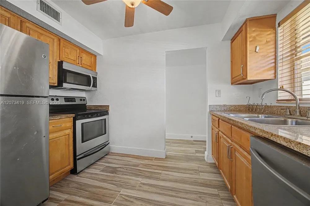 8475 SW 94th St #224E Miami, FL 33156