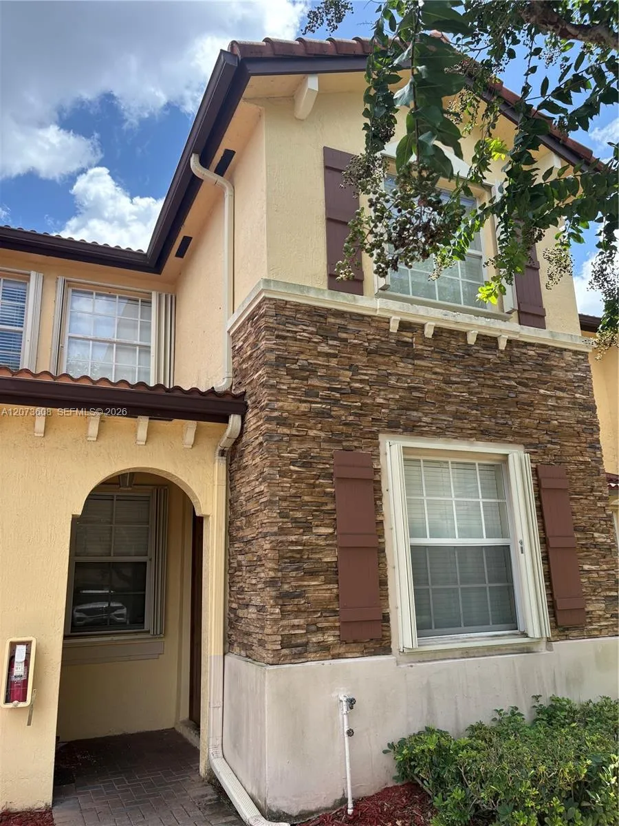 1555 NE 33rd Rd #108-2 Homestead, FL 33033