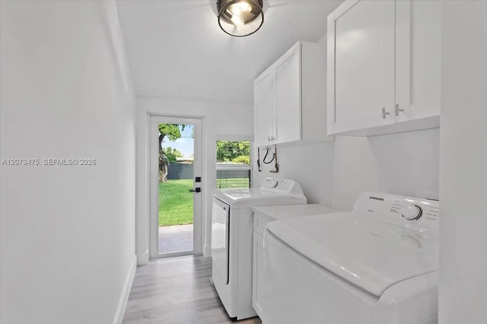 449 E 10th St Hialeah, FL 33010