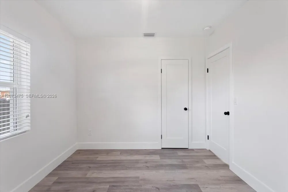 449 E 10th St Hialeah, FL 33010