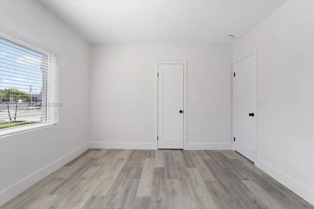 449 E 10th St Hialeah, FL 33010