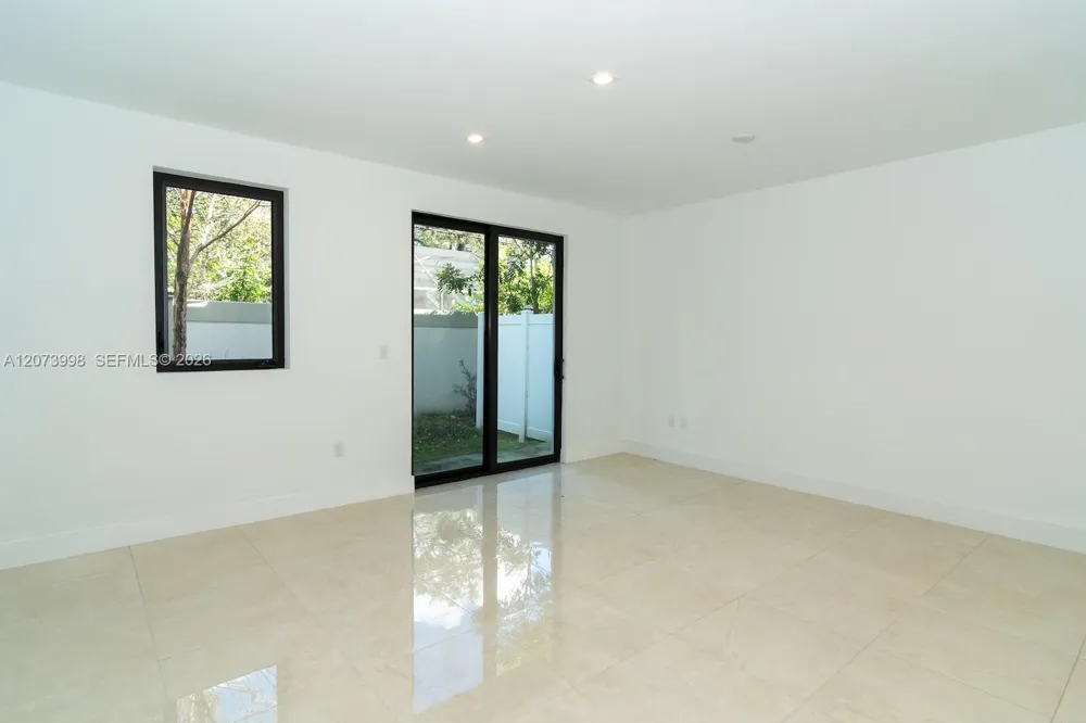 4117 Oak Pl Dania Beach, FL 33314