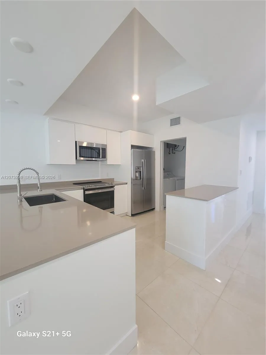 4117 Oak Pl Dania Beach, FL 33314