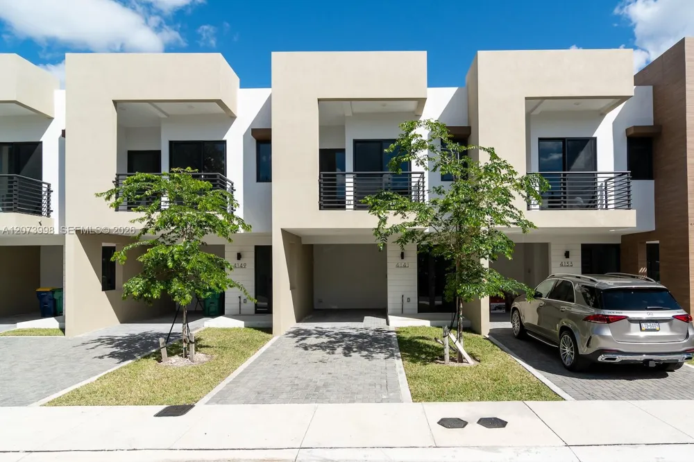 4117 Oak Pl Dania Beach, FL 33314