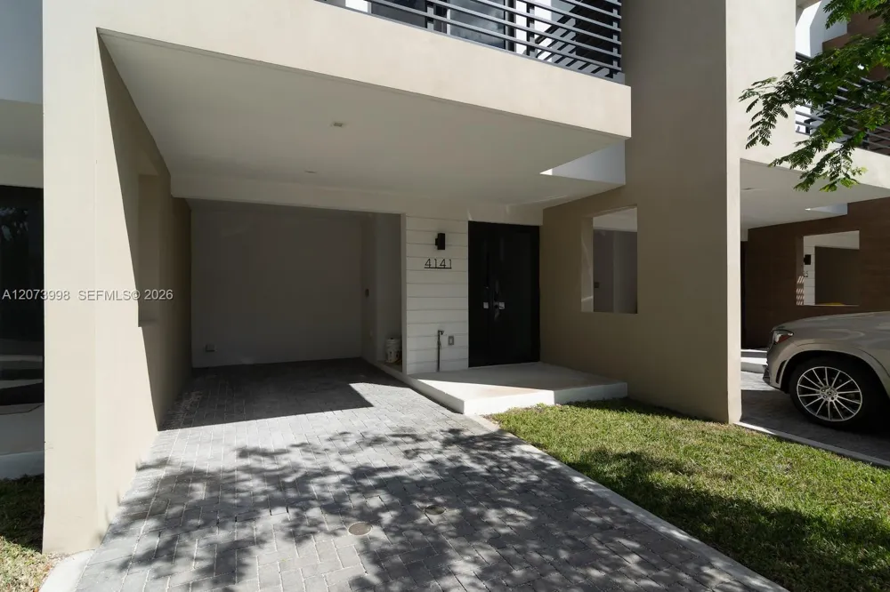 4117 Oak Pl Dania Beach, FL 33314