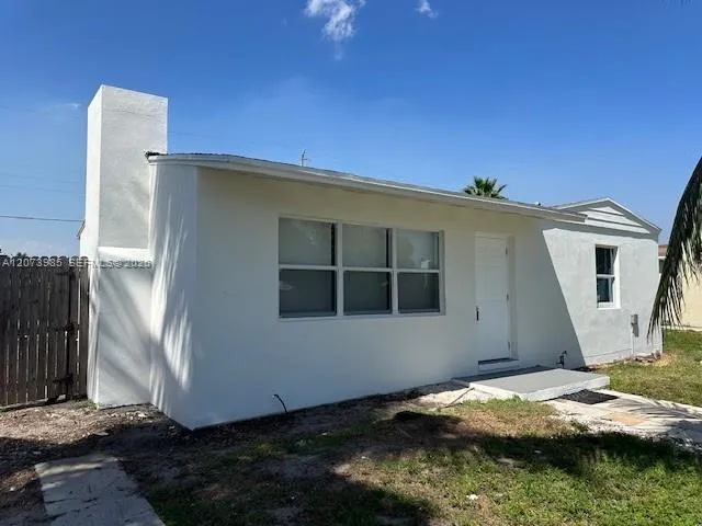 729 Caddie Pl West Palm Beach, FL 33409