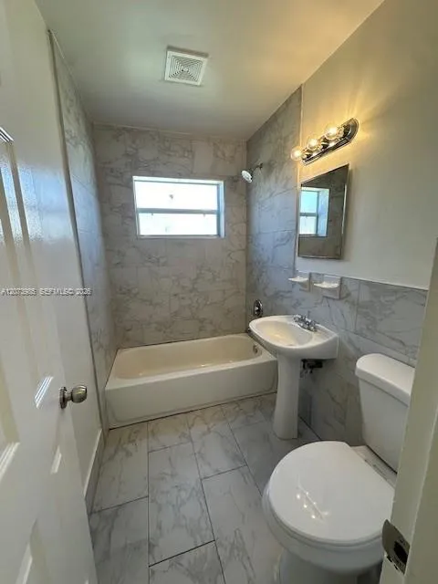 729 Caddie Pl West Palm Beach, FL 33409