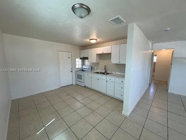 729 Caddie Pl West Palm Beach, FL 33409