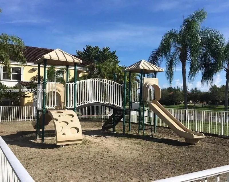 8670 SW 212th St #105 Cutler Bay, FL 33189