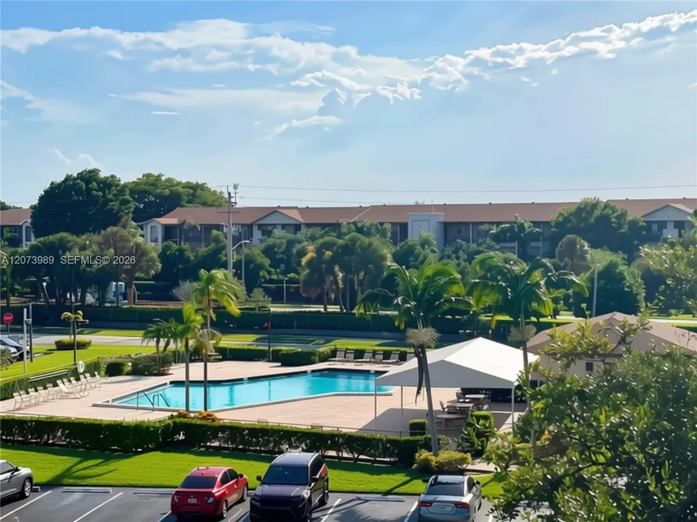 551 SW 135th Ave #413B Pembroke Pines, FL 33027