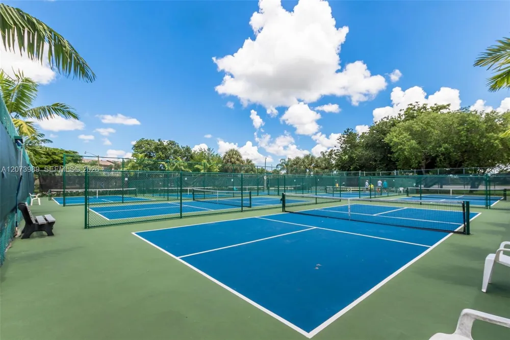 551 SW 135th Ave #413B Pembroke Pines, FL 33027