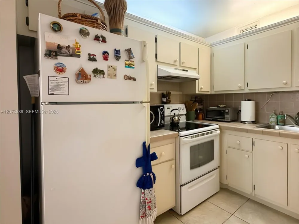 551 SW 135th Ave #413B Pembroke Pines, FL 33027