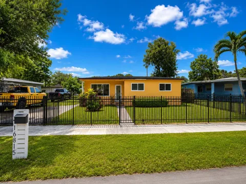 16815 NW 24th Court