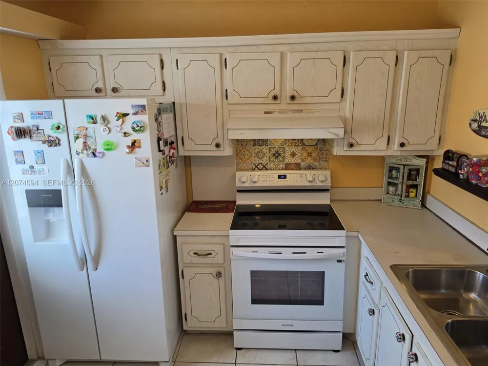 300 NE 12th Ave #108 Hallandale Beach, FL 33009