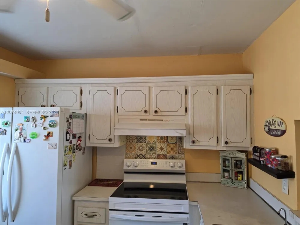 300 NE 12th Ave #108 Hallandale Beach, FL 33009