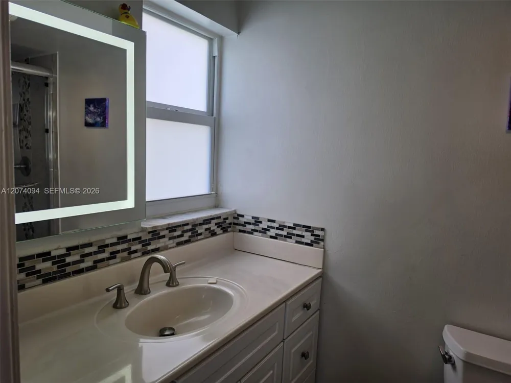 300 NE 12th Ave #108 Hallandale Beach, FL 33009