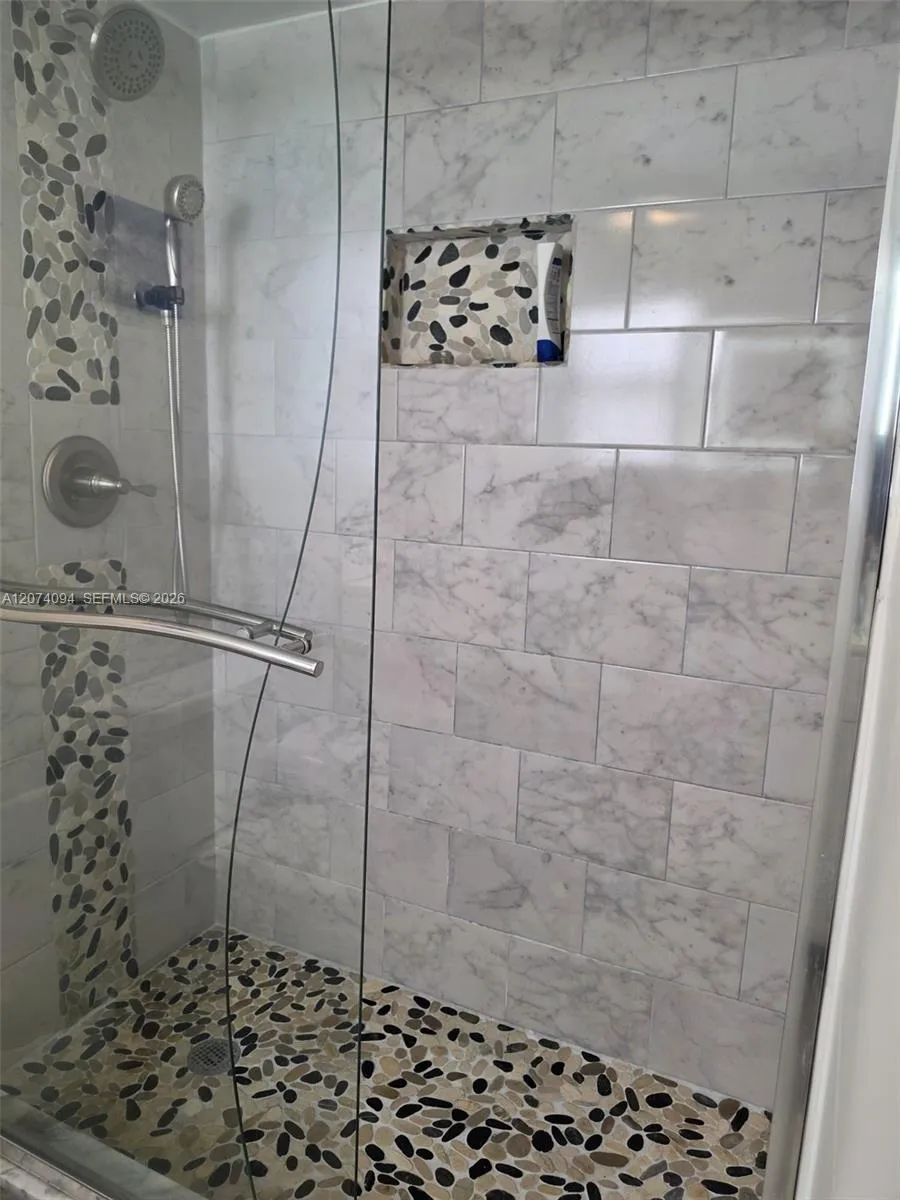 300 NE 12th Ave #108 Hallandale Beach, FL 33009