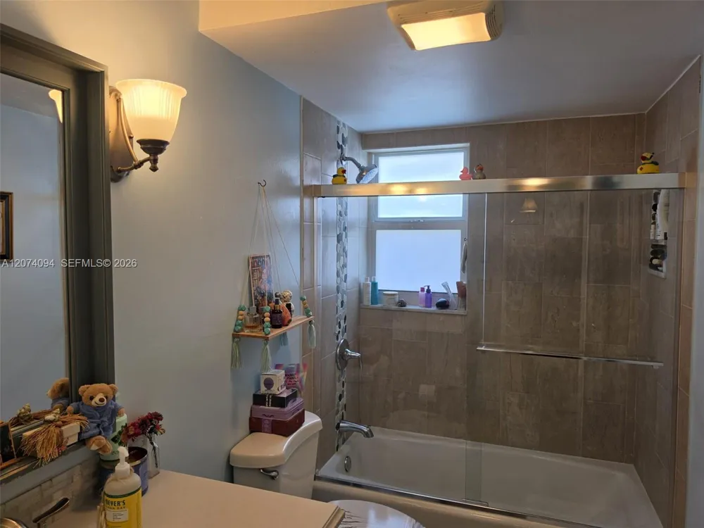 300 NE 12th Ave #108 Hallandale Beach, FL 33009