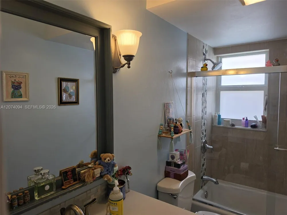 300 NE 12th Ave #108 Hallandale Beach, FL 33009