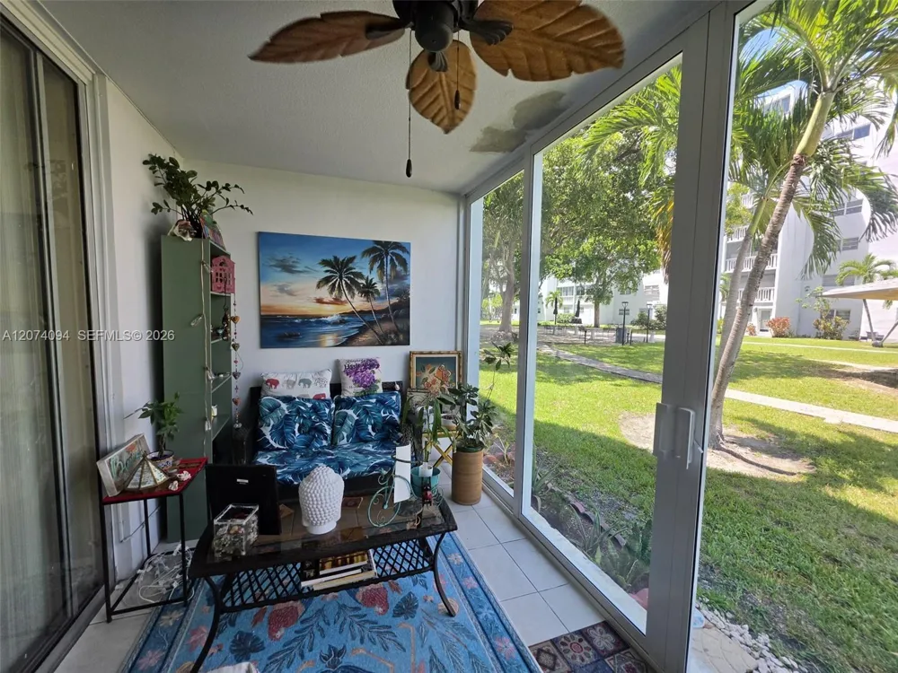 300 NE 12th Ave #108 Hallandale Beach, FL 33009