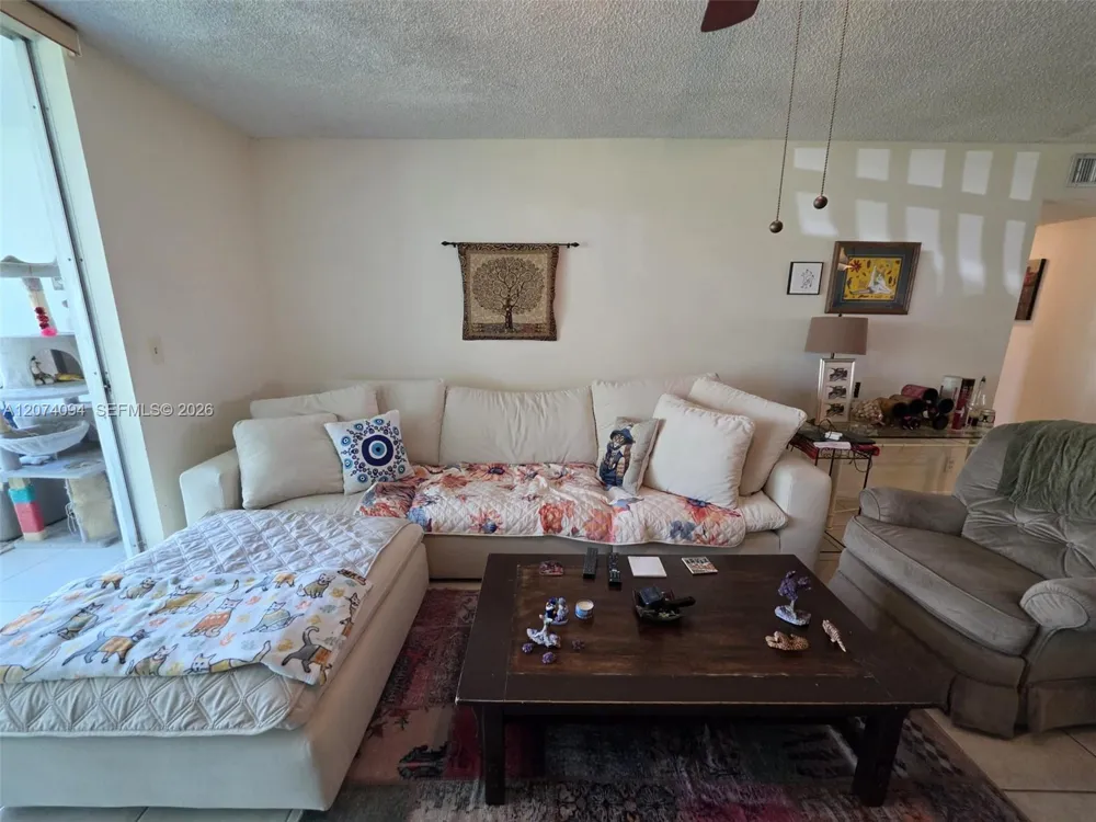 300 NE 12th Ave #108 Hallandale Beach, FL 33009