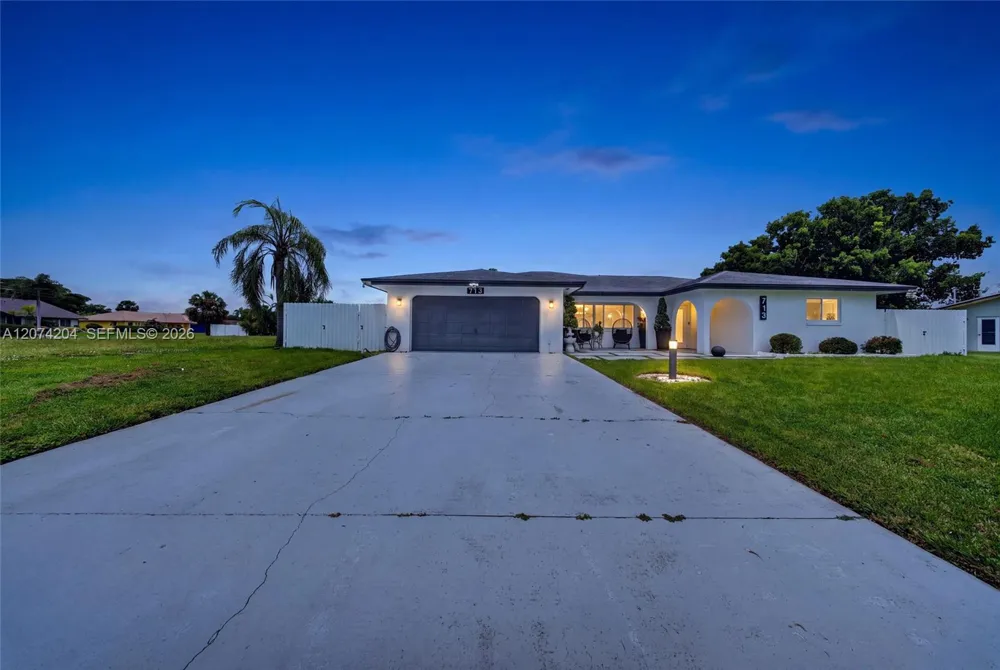 713 se Cape Coral, FL 33904