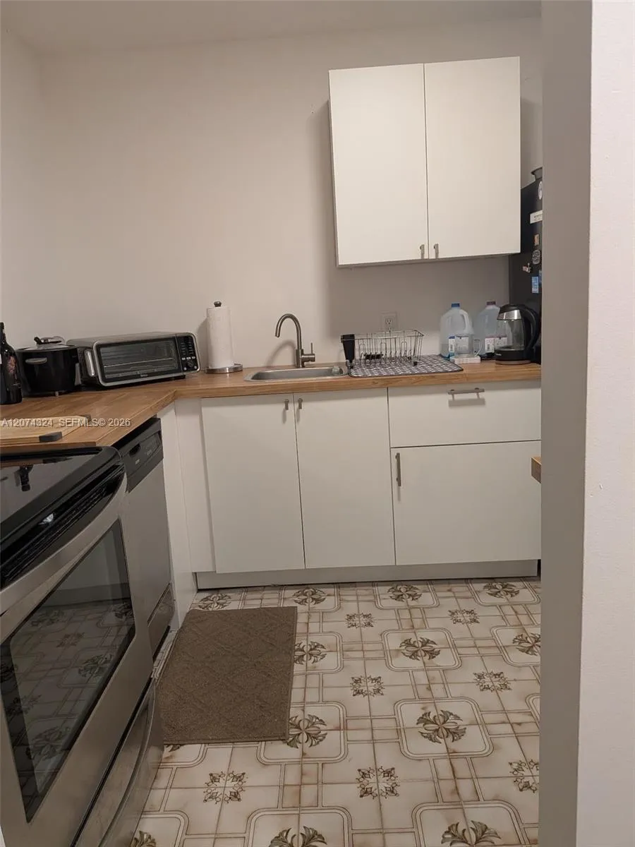 1228 West Ave #609 Miami Beach, FL 33139