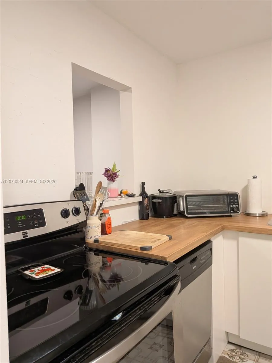 1228 West Ave #609 Miami Beach, FL 33139