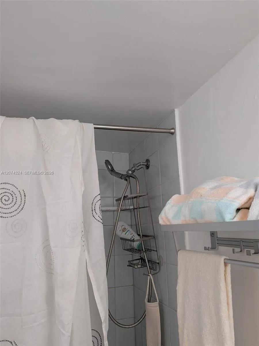 1228 West Ave #609 Miami Beach, FL 33139