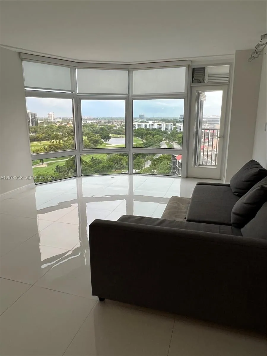 3375 Country Club Dr #1408 Aventura, FL 33180