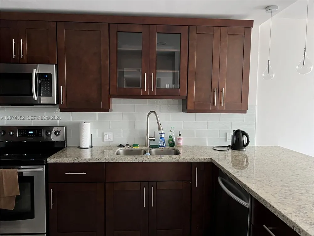 3375 Country Club Dr #1408 Aventura, FL 33180