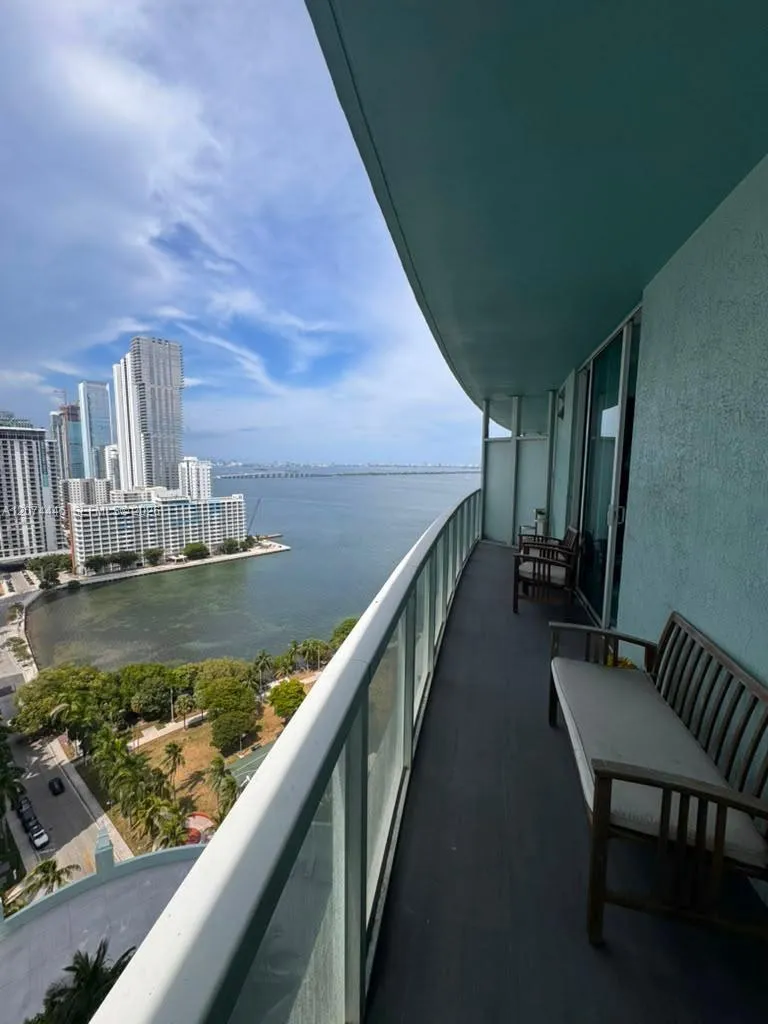 1900 Bayshore Dr #2308 Miami, FL 33132