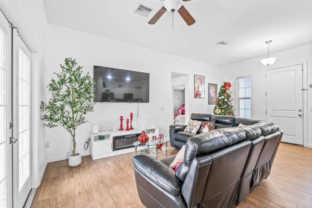 1035 34th Avenue SW Vero Beach, FL 32968
