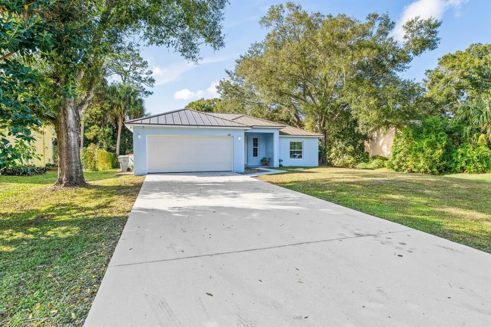1035 34th Avenue SW Vero Beach, FL 32968